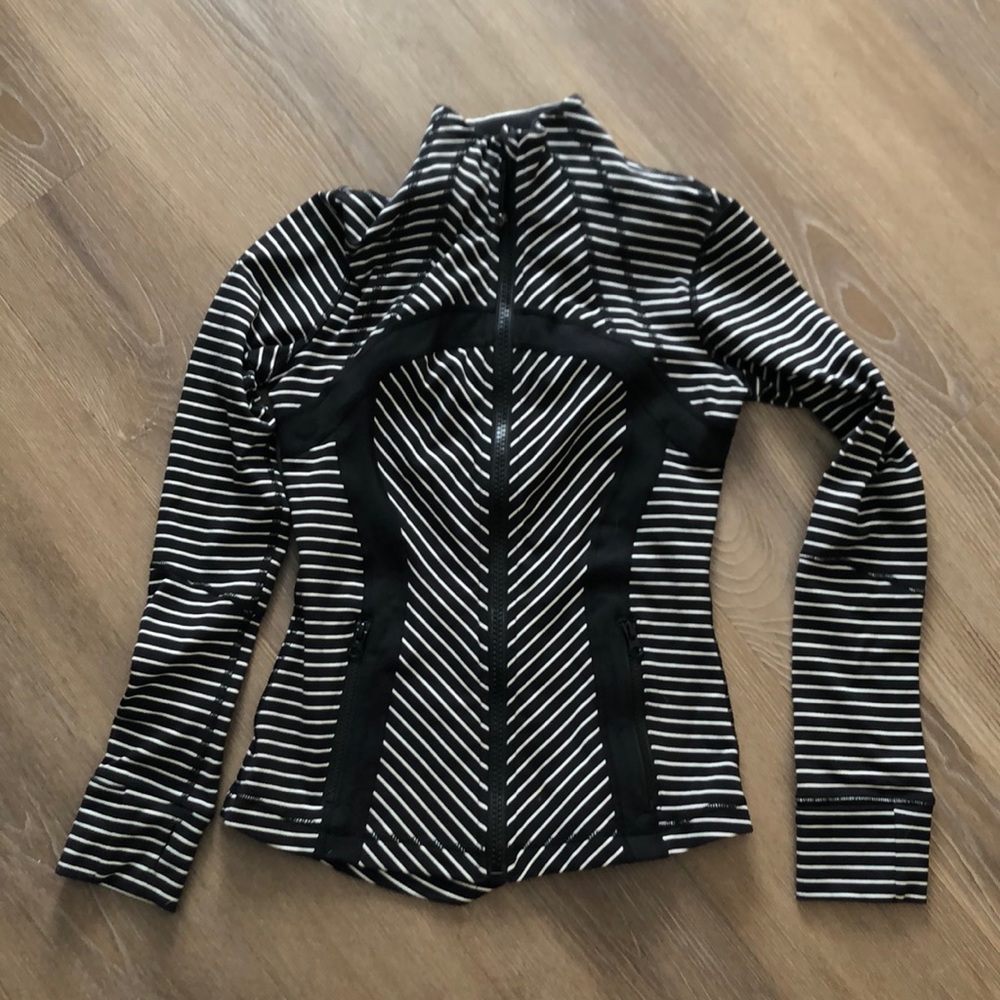 Black & white stripe Lululemon zip up
